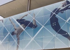 surface products digital printing on glass banner 5